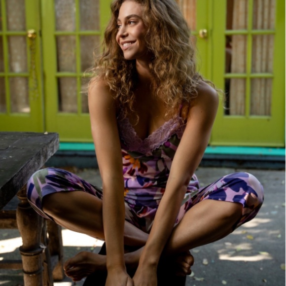 Linea Donatella 2-Pc. Cropped Knit Pajamas Set Purple Botanical NWT - Picture 2 of 5